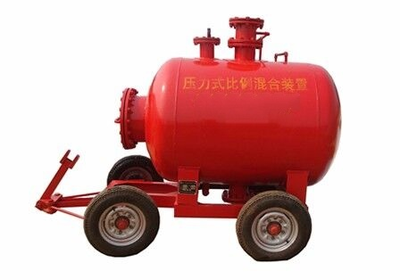 移动式泡沫罐